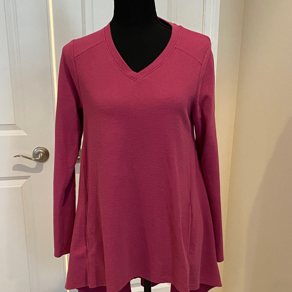 Logo by Lori Goldstein high low waffled top deep pink size xs